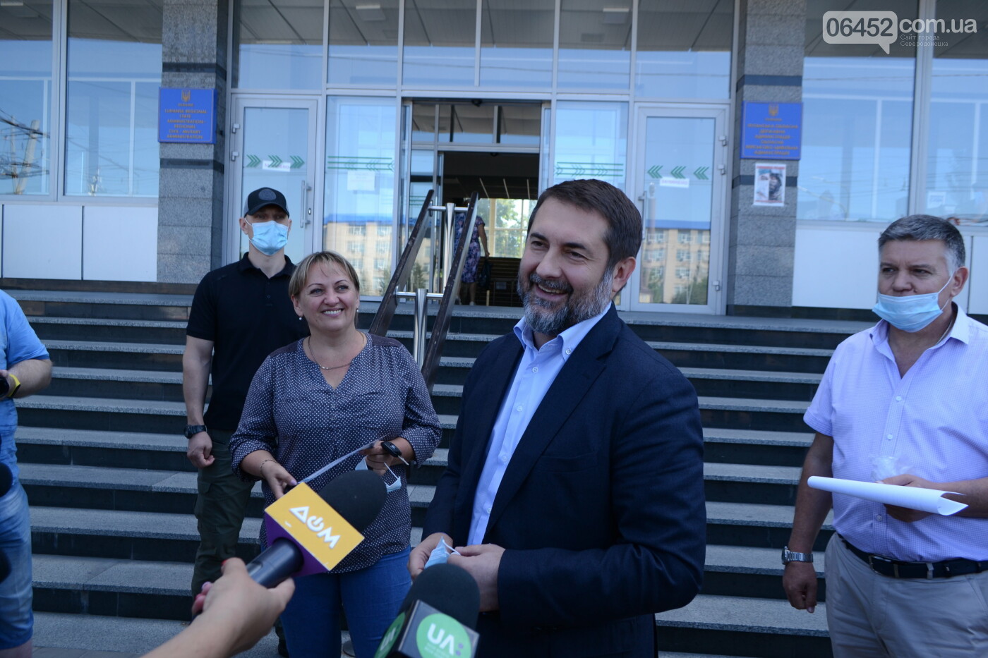 Медики Луганщины получили новые спецавтомобили , фото-2 Медики Луганщины получили новые спецавтомобили , фото-2
