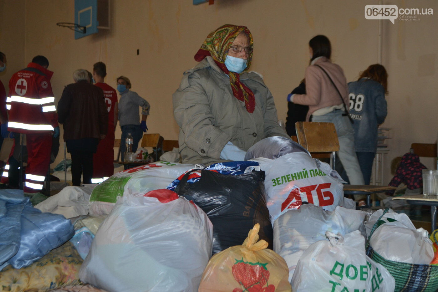 Продукты, средства гигиены и посуда: погорельцы Луганщины н..., фото-1 Продукты, средства гигиены и посуда: погорельцы Луганщины нуждаются в помощи, фото-1
