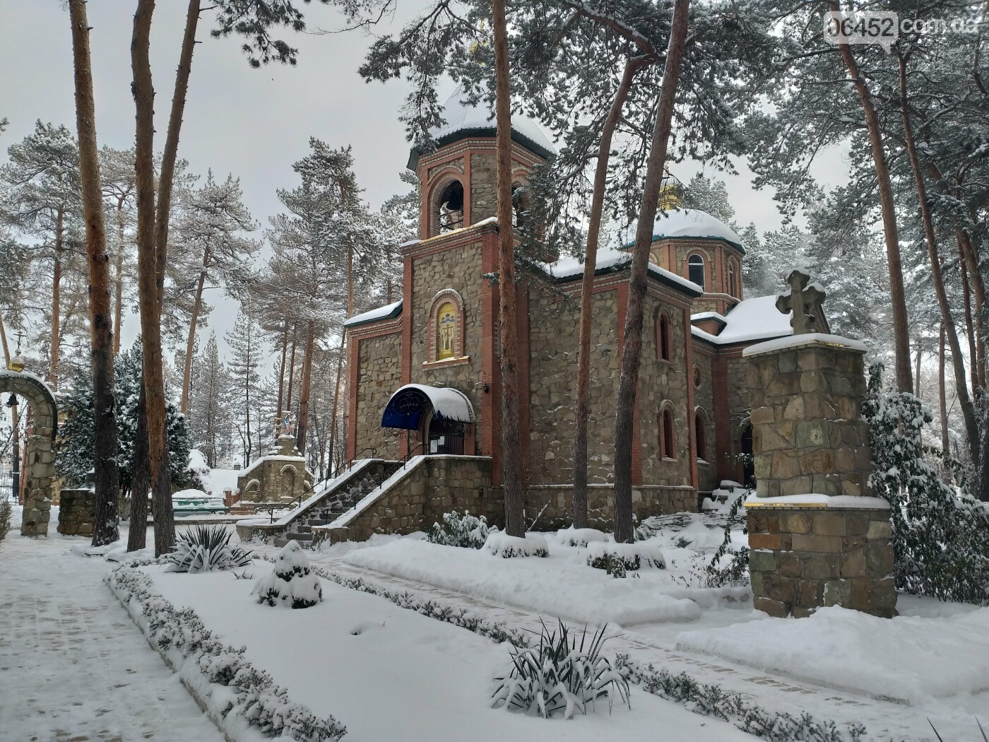 Заснеженный город: в Северодонецк пришла настоящая зимняя сказка (фото) , фото-6