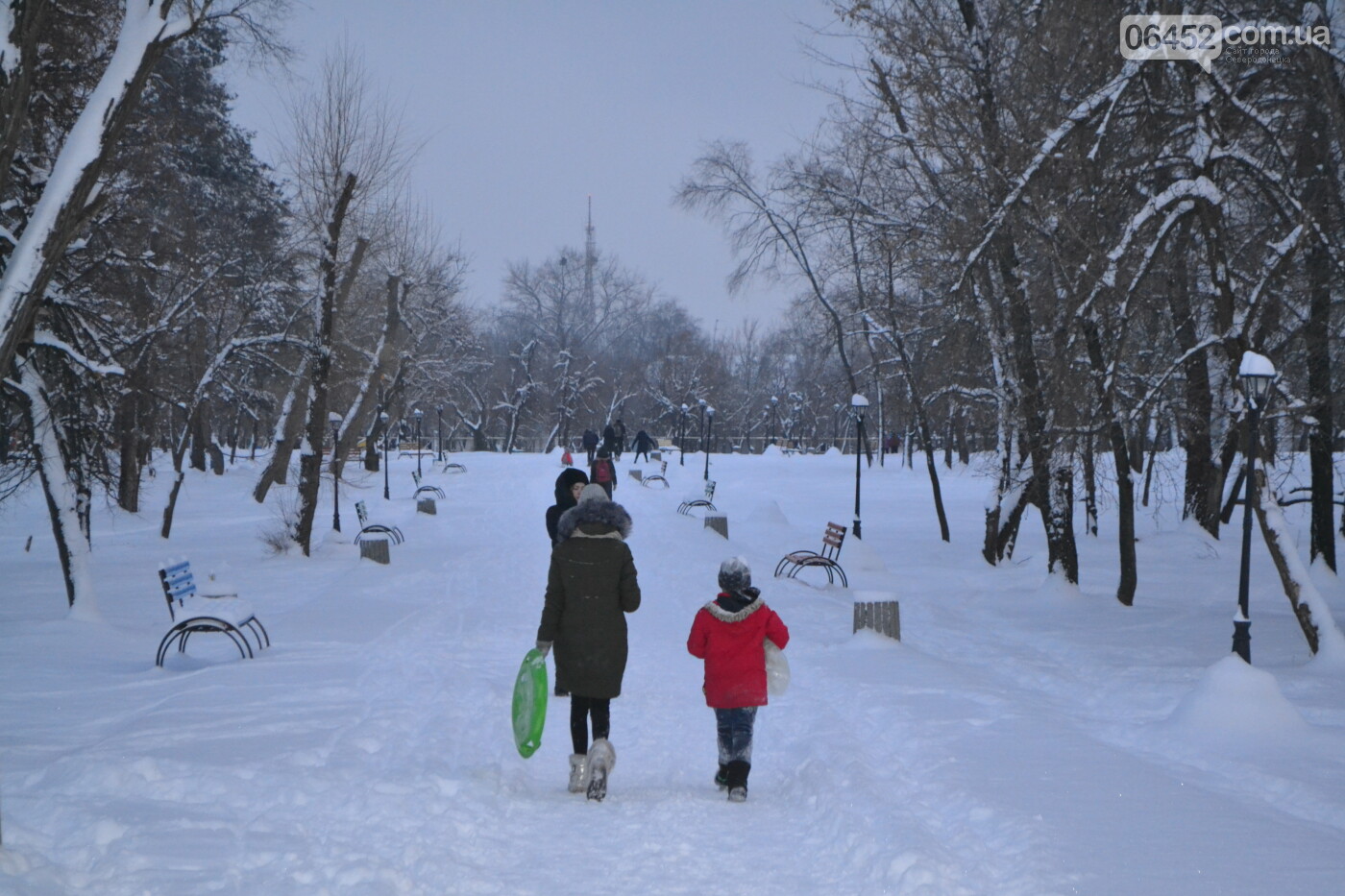 Заснеженный город: в Северодонецк пришла настоящая зимняя сказка (фото) , фото-30