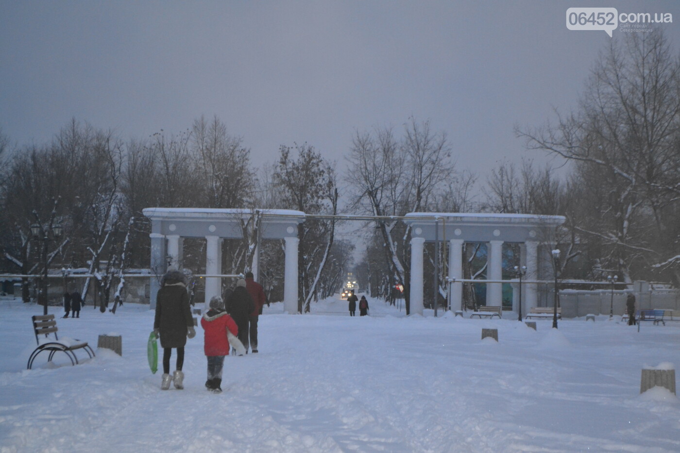 Заснеженный город: в Северодонецк пришла настоящая зимняя сказка (фото) , фото-32
