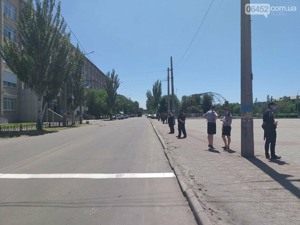 В Северодонецке неизвестный сообщил о минировании корпусов..., фото-11 В Северодонецке неизвестный сообщил о минировании корпусов двух университетов (фото), фото-11