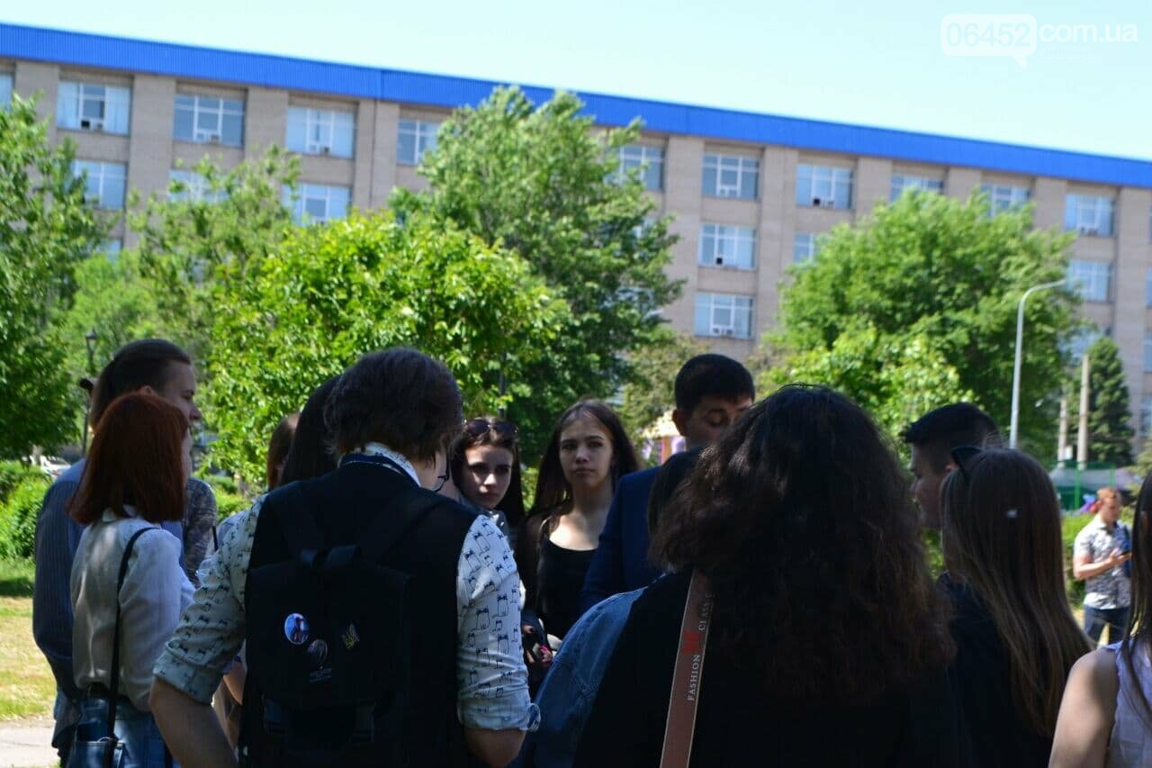 В Северодонецке неизвестный сообщил о минировании корпусов..., фото-19 В Северодонецке неизвестный сообщил о минировании корпусов двух университетов (фото), фото-19