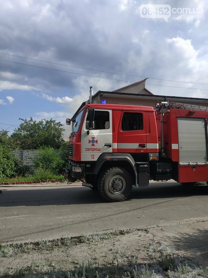 Пожар в Северодонецке: в частном секторе горела хозпостройка (фото) , фото-3