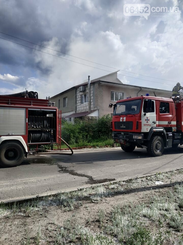 Пожар в Северодонецке: в частном секторе горела хозпостройка (фото) , фото-1