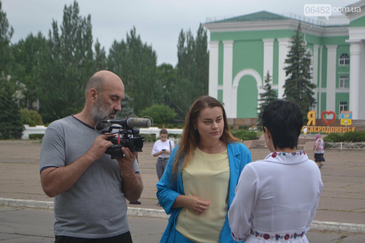 В Северодонецке День освобождения города начали с открытия мемориальной доски (фото) , фото-28