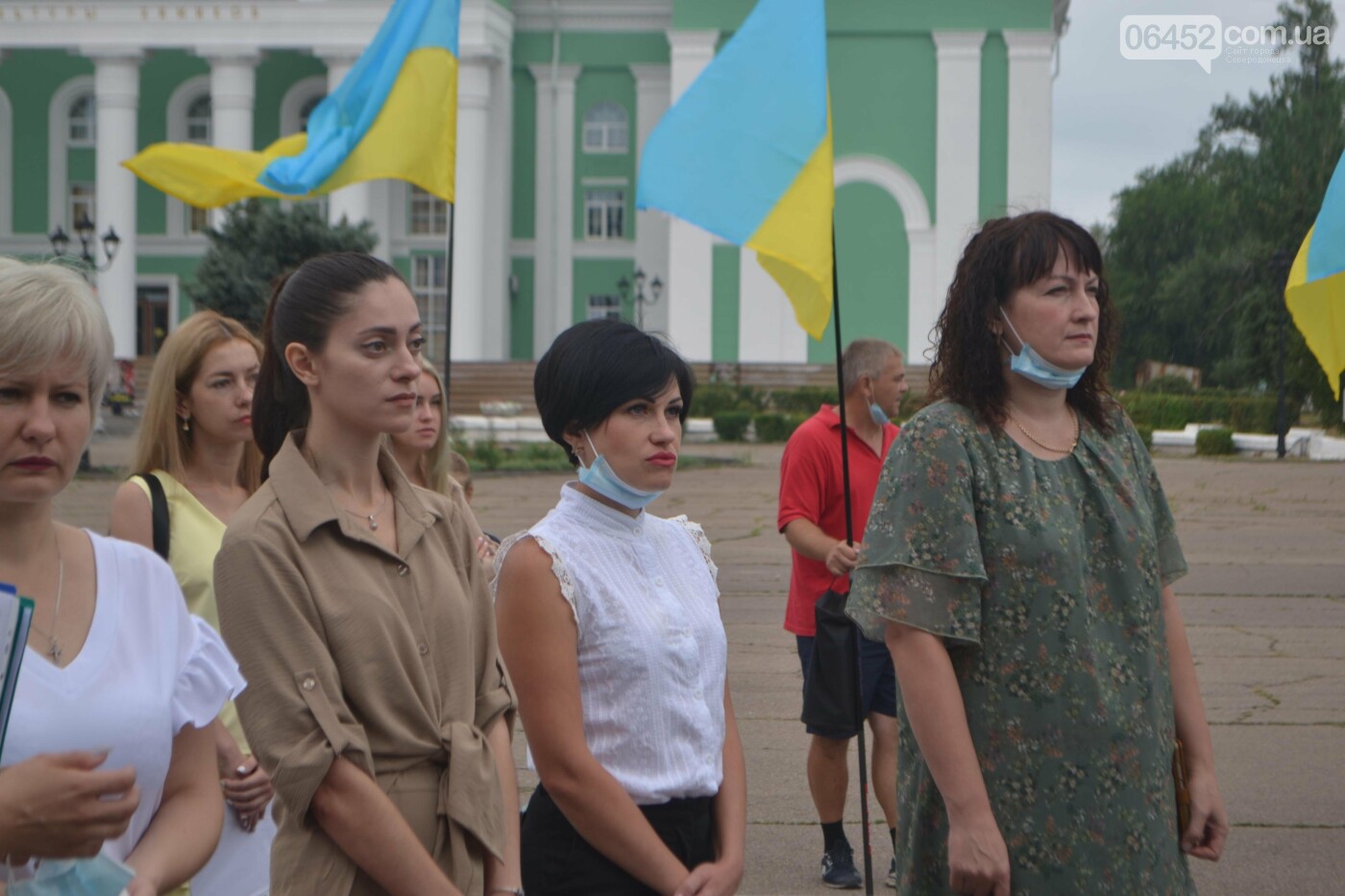 В Северодонецке День освобождения города начали с открытия мемориальной доски (фото) , фото-29