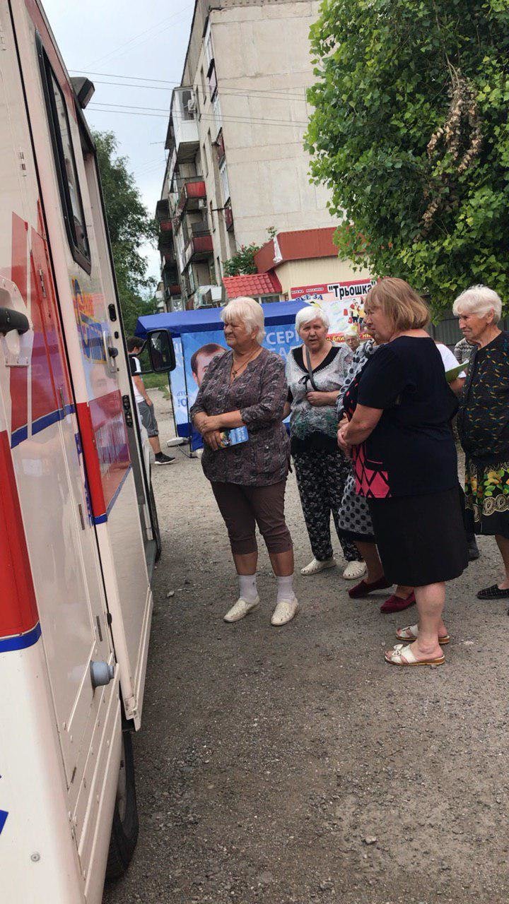 В Попасной медики-волонтеры спасли местного жителя от смерти, фото-3 В Попасной медики-волонтеры спасли местного жителя от смерти, фото-3