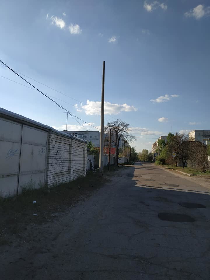 В Северодонецке устанавливают "опасные" столбы, фото-5 В Северодонецке устанавливают "опасные" столбы, фото-5