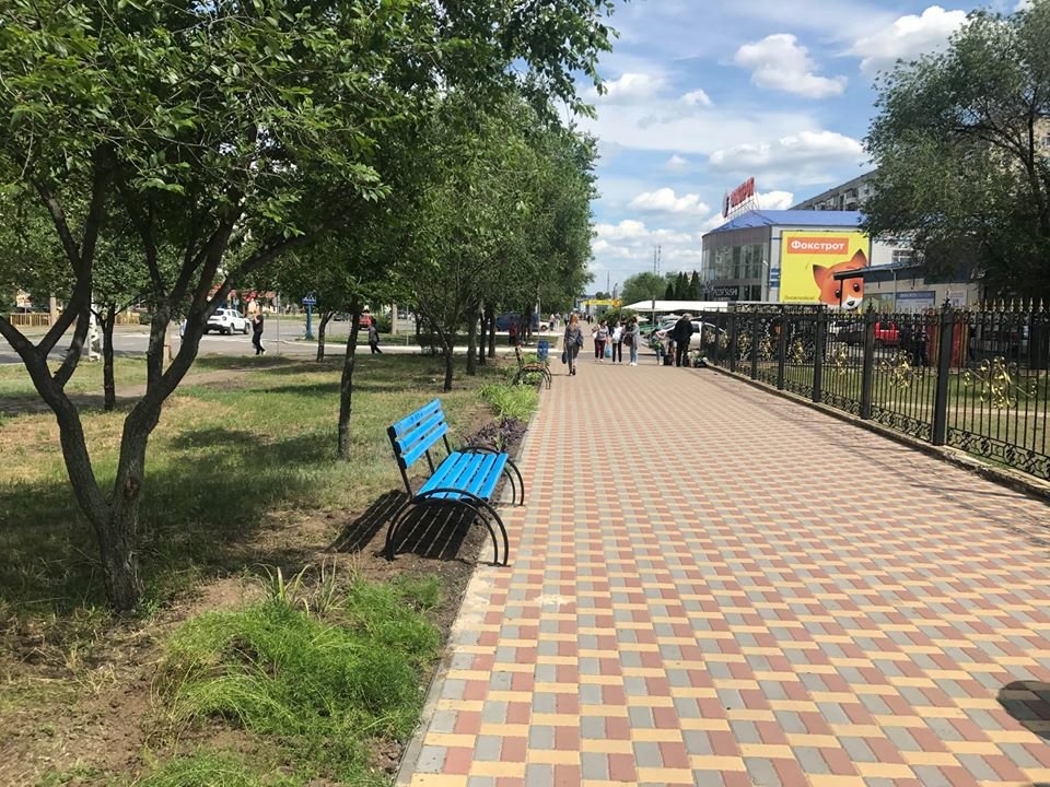 В Северодонецке установили новые лавочки, фото-3 В Северодонецке установили новые лавочки, фото-3