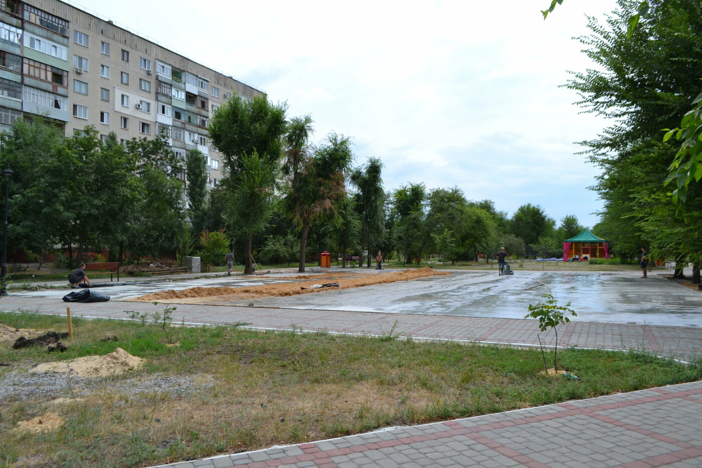 В Северодонецке шлифуют поверхность будущего скейт-парка (ф..., фото-3 В Северодонецке шлифуют поверхность будущего скейт-парка (фото, видео), фото-3