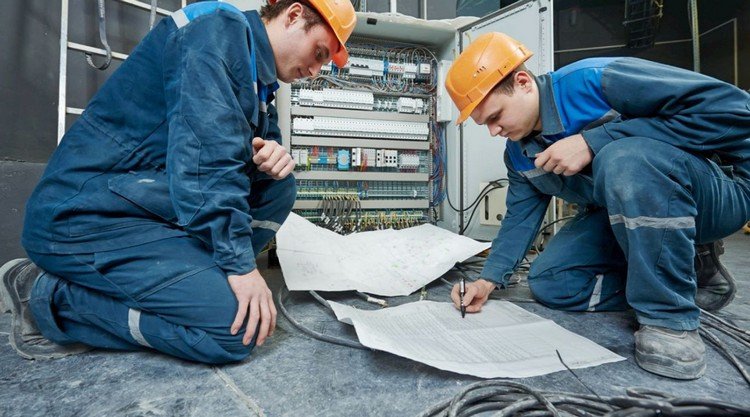 Куда пойти работать? ТОП-7 самых высокооплачиваемых професс..., фото-1 Куда пойти работать? ТОП-7 самых высокооплачиваемых профессий Луганщины, фото-1