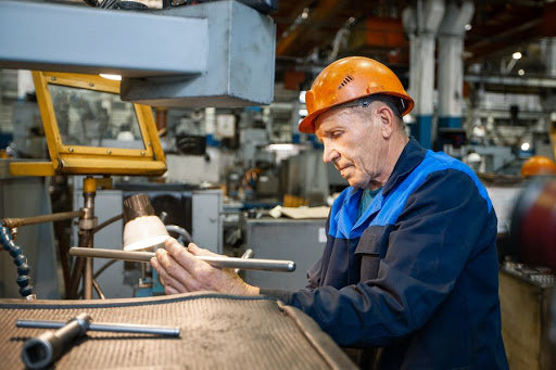 Куда пойти работать? ТОП-7 самых высокооплачиваемых профессий Луганщины, фото-3