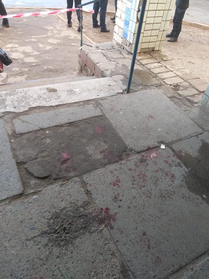 Опасное патрулирование: в Северодонецке на полицейского напал мужчина с ножом (фото), фото-4