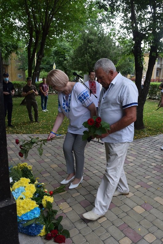 День Конституции в Северодонецке: церемония возложения цветов к памятникам Шевченко и Франко, фото-18