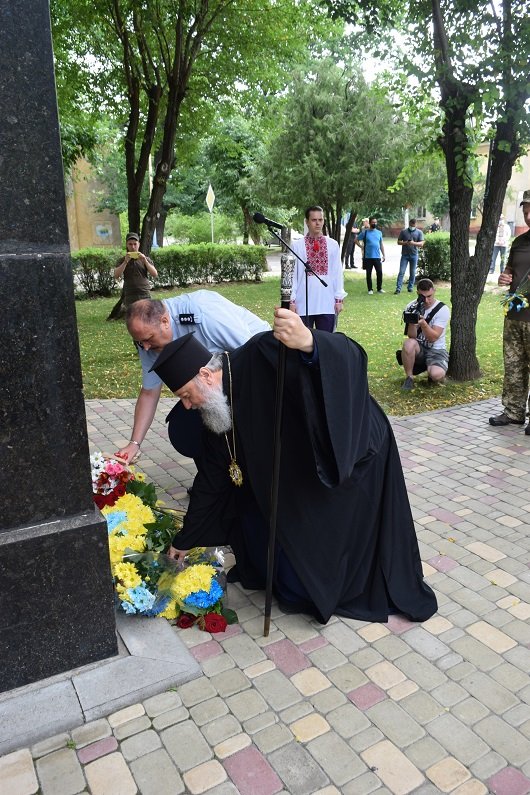 День Конституции в Северодонецке: церемония возложения цветов к памятникам Шевченко и Франко, фото-14