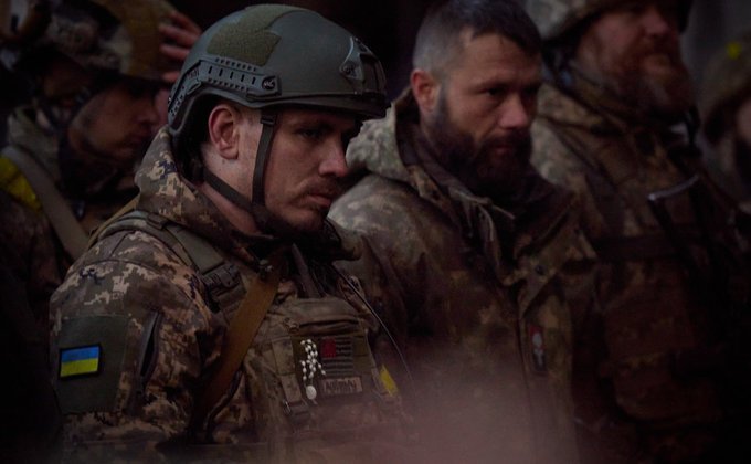 Зеленський зустрівся з бійцями ЗСУ у Бахмуті – фото