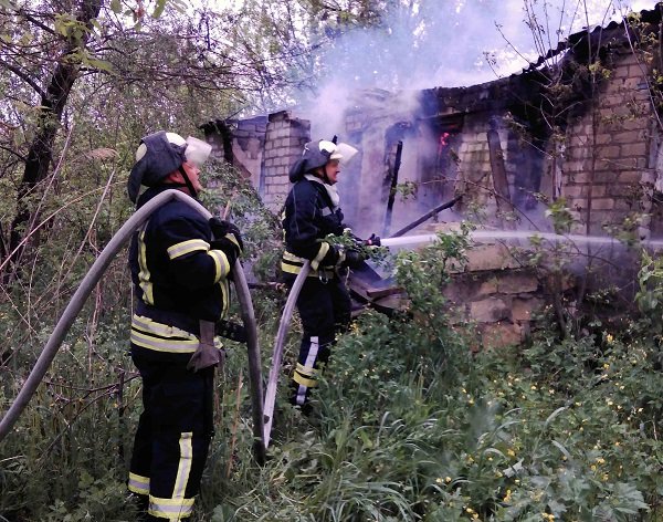 На Луганщине ликвидировано возгорание в заброшенной постройке На Луганщине ликвидировано возгорание в заброшенной постройке, Вадим Максимов