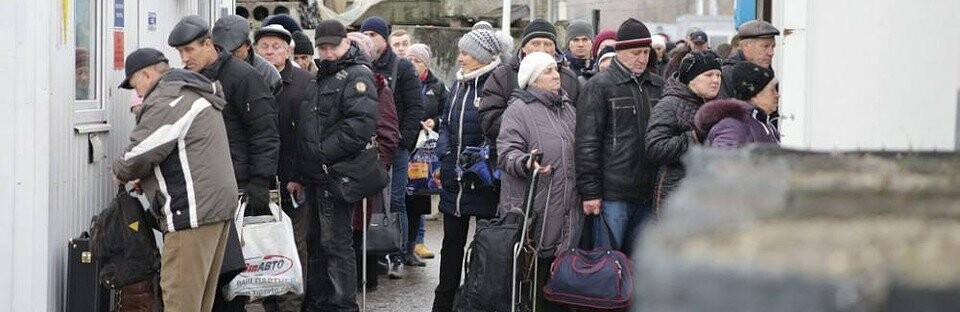 Для выезда из оккупированных территорий теперь достаточно экспресс-теста на COVID-19