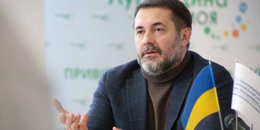 Когда в подчинении целая область: сколько заработал глава Луганщины в январе 