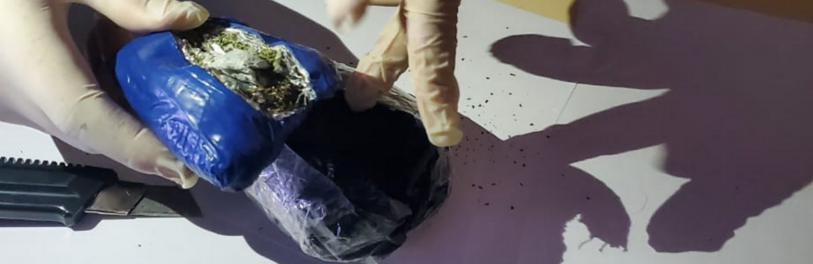 На Луганщине сотрудник следственного изолятора торговал наркотиками 